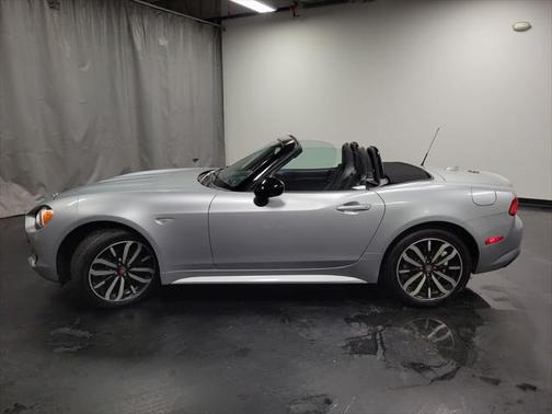 2020 FIAT 124 Spider Base