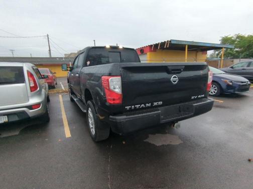 2016 Nissan Titan XD SV
