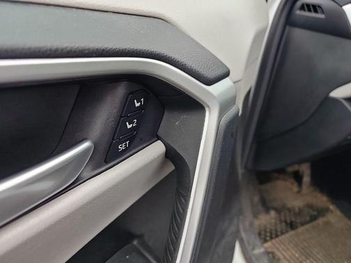 Wind Chill Pearl 2023 Toyota RAV4 Hybrid XLE Premium