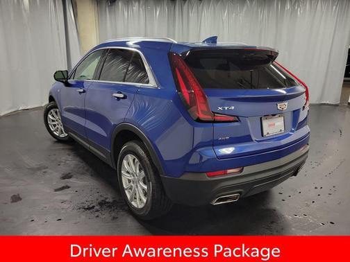 Wave Metallic 2021 Cadillac XT4 Luxury