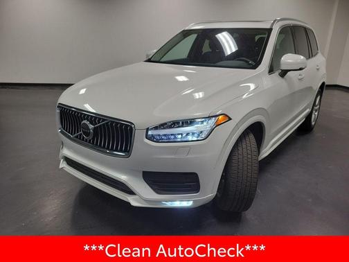 Crystal White Metallic 2022 Volvo XC90 T5 Momentum