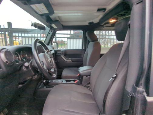 Granite Crystal Metallic Clearcoat 2018 Jeep Wrangler JK Sport