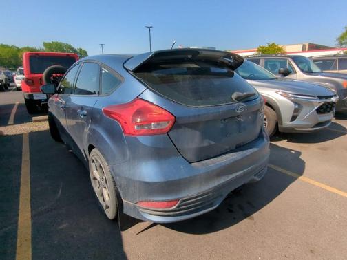 Blue Metallic 2018 Ford Focus ST
