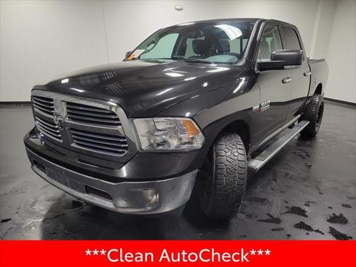 2017 RAM 1500 SLT