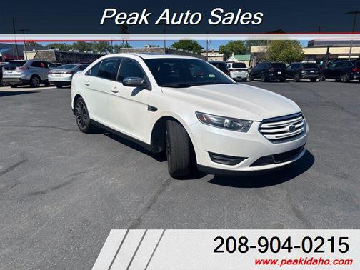 White Platinum Metallic Tri-Coat 2018 Ford Taurus Limited
