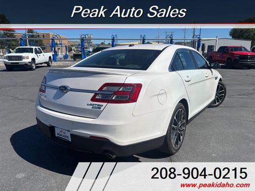 White Platinum Metallic Tri-Coat 2018 Ford Taurus Limited