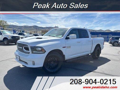 Bright White Clear Coat 2018 RAM 1500 Sport