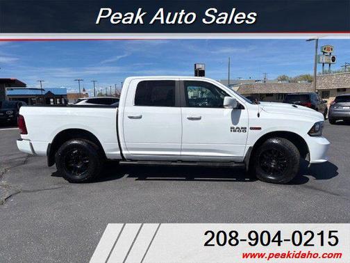 Bright White Clear Coat 2018 RAM 1500 Sport