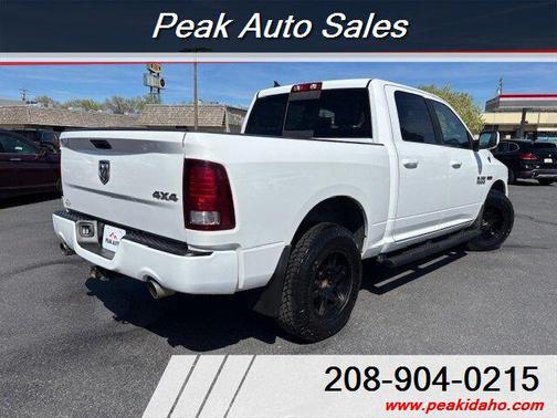 Bright White Clear Coat 2018 RAM 1500 Sport