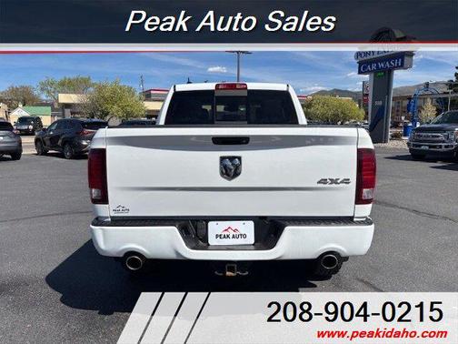 Bright White Clear Coat 2018 RAM 1500 Sport