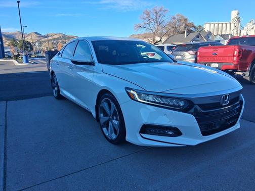2018 Honda Accord Touring 2.0T