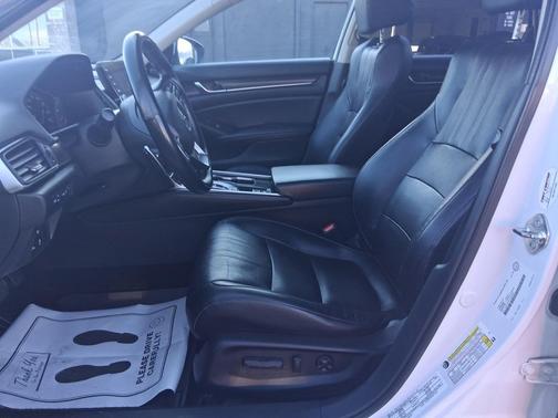 2018 Honda Accord Touring 2.0T