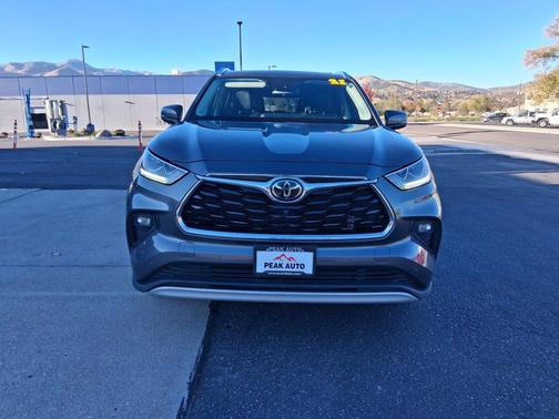 2021 Toyota Highlander Platinum