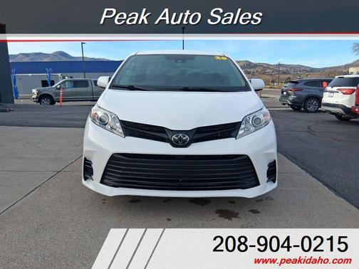 2020 Toyota Sienna SE