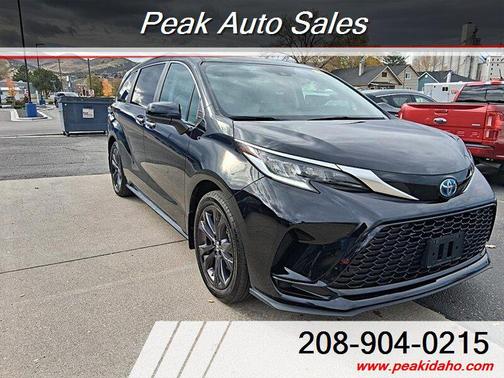 2022 Toyota Sienna XSE 7 Passenger