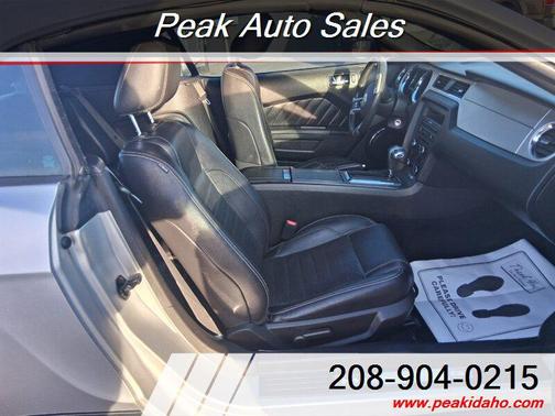 2011 Ford Mustang V6