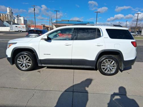 2019 GMC Acadia SLE-2