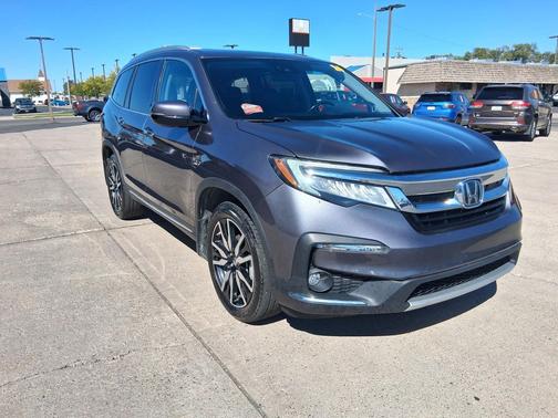 2019 Honda Pilot Touring 8-Passenger