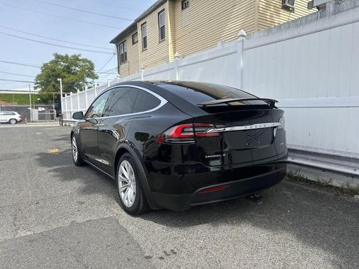 2016 Tesla Model X P90D
