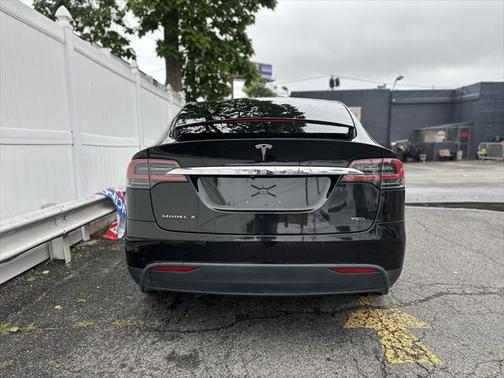 2016 Tesla Model X 75D