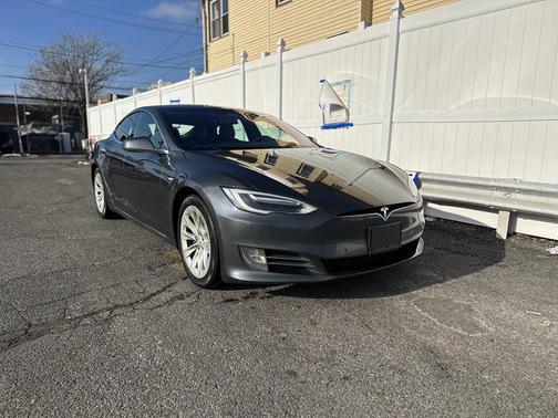 2017 Tesla Model S 75D