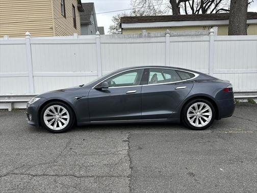 2017 Tesla Model S 75D