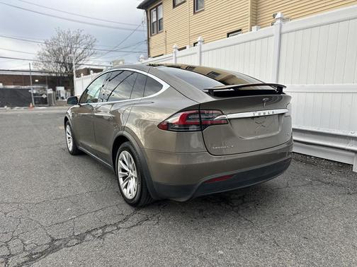 2016 Tesla Model X 90D