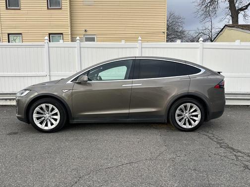 2016 Tesla Model X 90D