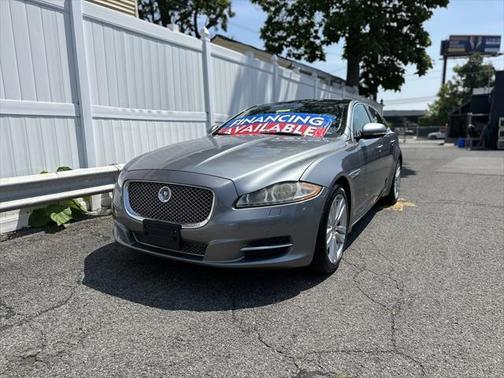 2012 Jaguar XJ Base
