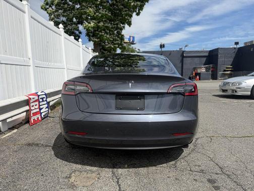 GREY 2022 Tesla Model 3 Standard Range