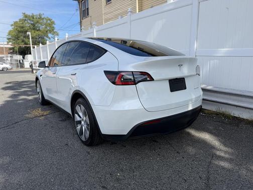 Pearl White Multi-Coat 2020 Tesla Model Y Long Range Dual Motor All-Wheel Drive