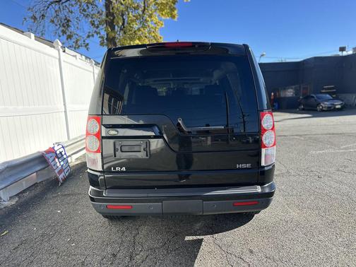 2010 Land Rover LR4 Base