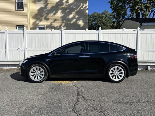 2016 Tesla Model X 75D FREE SUPERCHARGER
