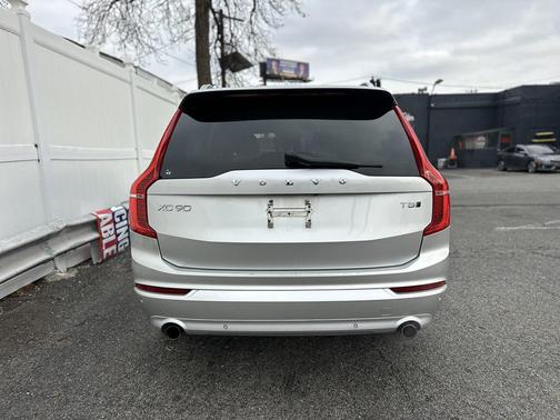 2018 Volvo XC90 T5