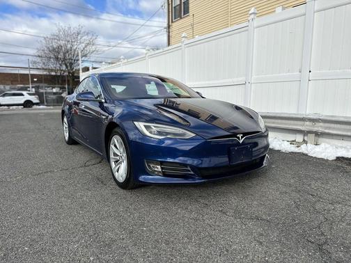 2017 Tesla Model S 90D