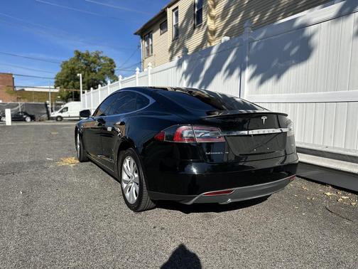 2014 Tesla Model S 85
