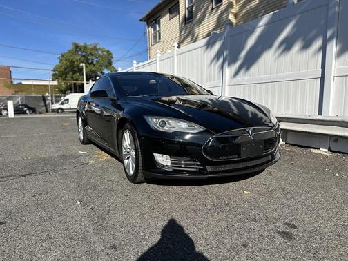 2014 Tesla Model S 85