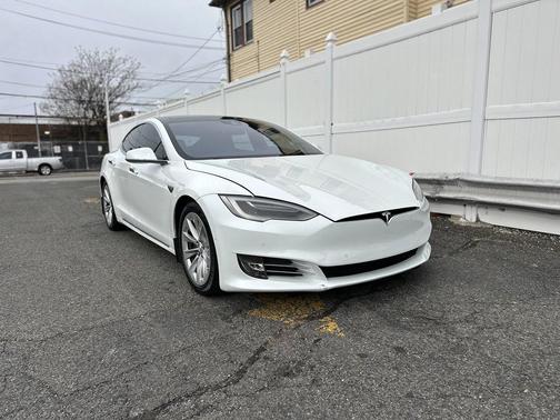 2016 Tesla Model S 75D