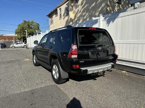 2004 Toyota 4Runner SR5