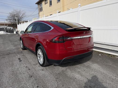 2018 Tesla Model X 75D