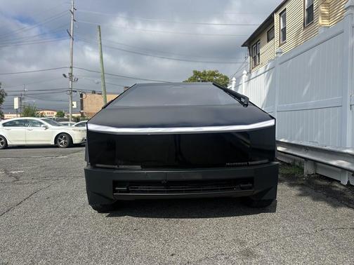 2024 Tesla Cybertruck Cyberbeast