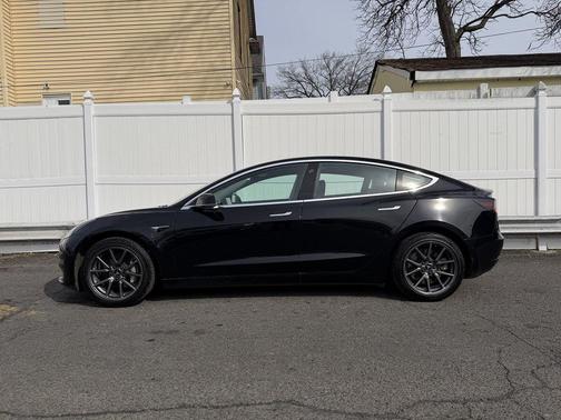 2018 Tesla Model 3 Mid Range