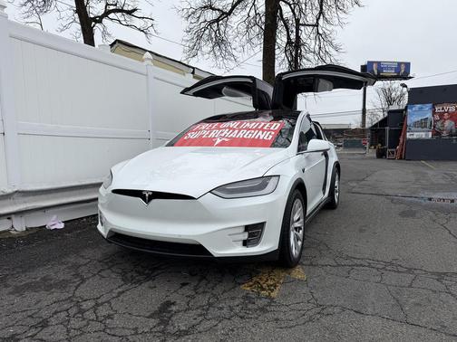 2016 Tesla Model X 75D