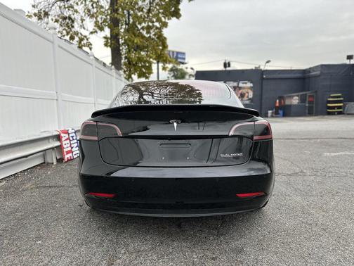 2018 Tesla Model 3 Performance