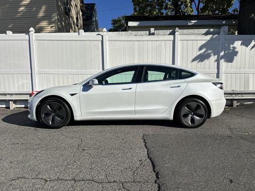 2020 Tesla Model 3 Standard Range Plus