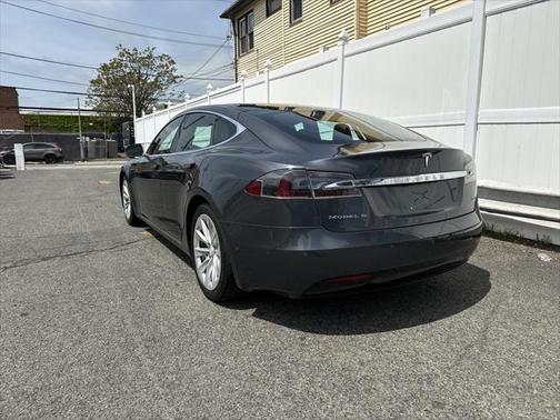 2016 Tesla Model S 75D
