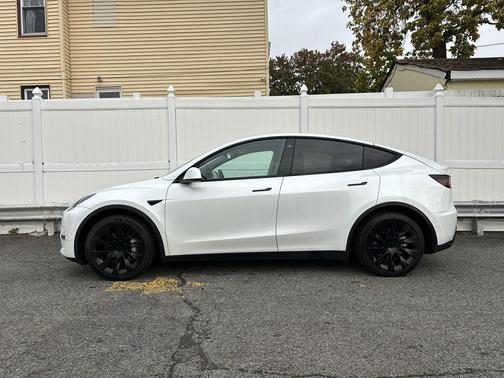 2021 Tesla Model Y Long Range Dual Motor All-Wheel Drive