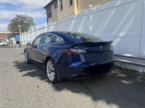 Deep Blue Metallic 2018 Tesla Model 3 Long Range