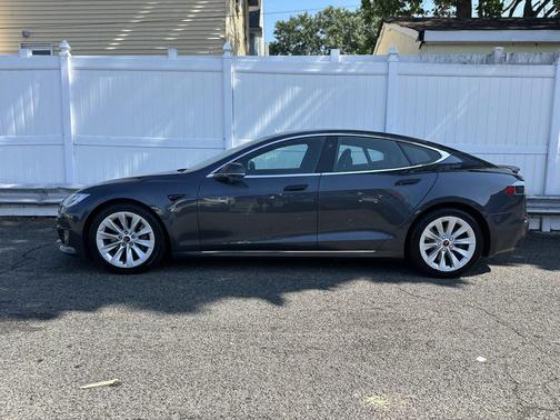 2017 Tesla Model S 75D