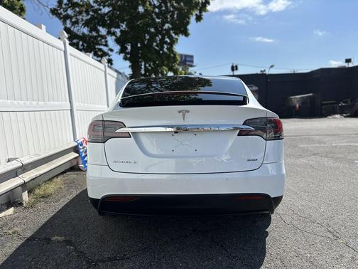 2016 Tesla Model X 90D FREE SUPERCHARGER